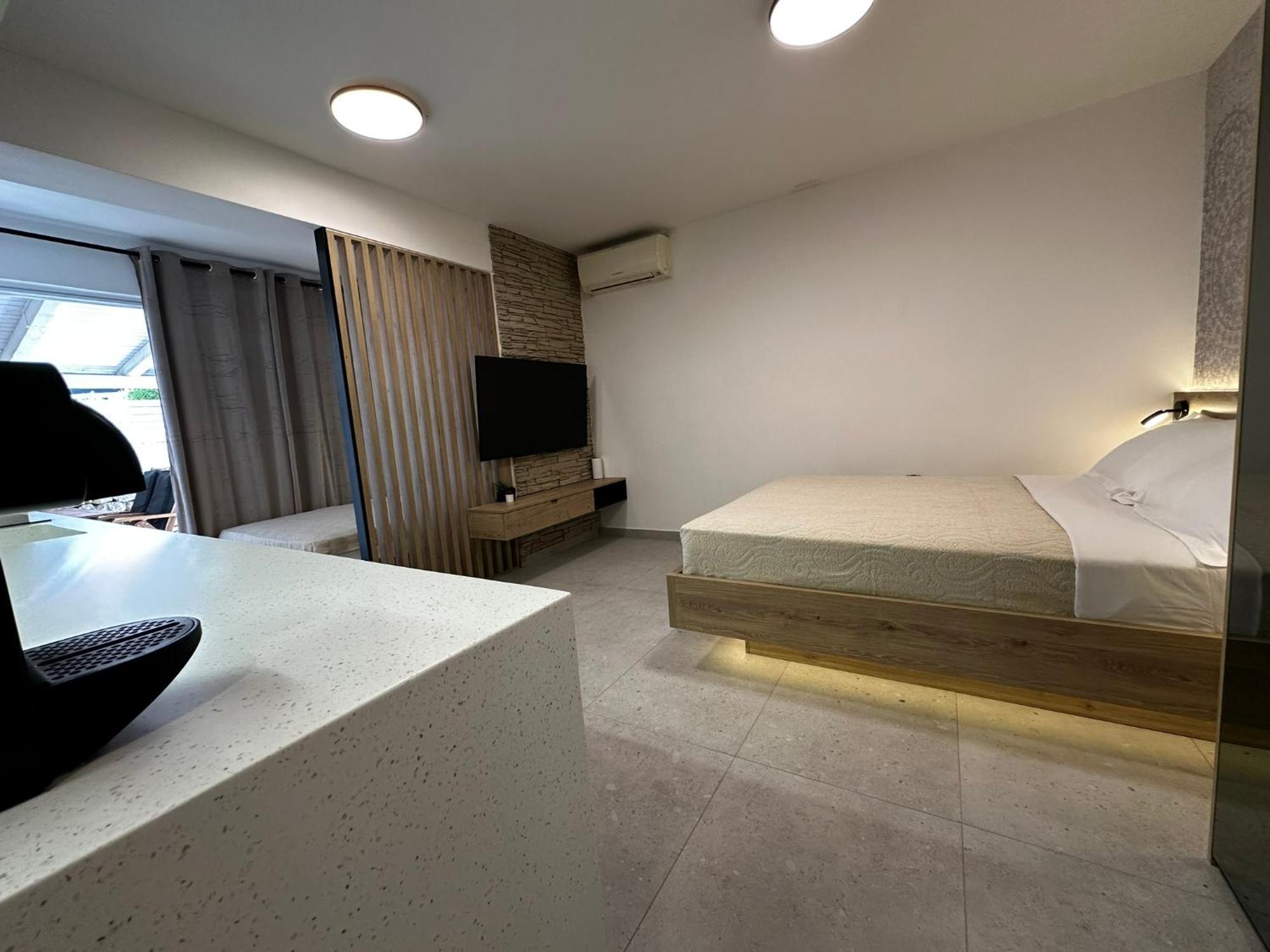 Studio Apartments Lace Novalja Exterior foto